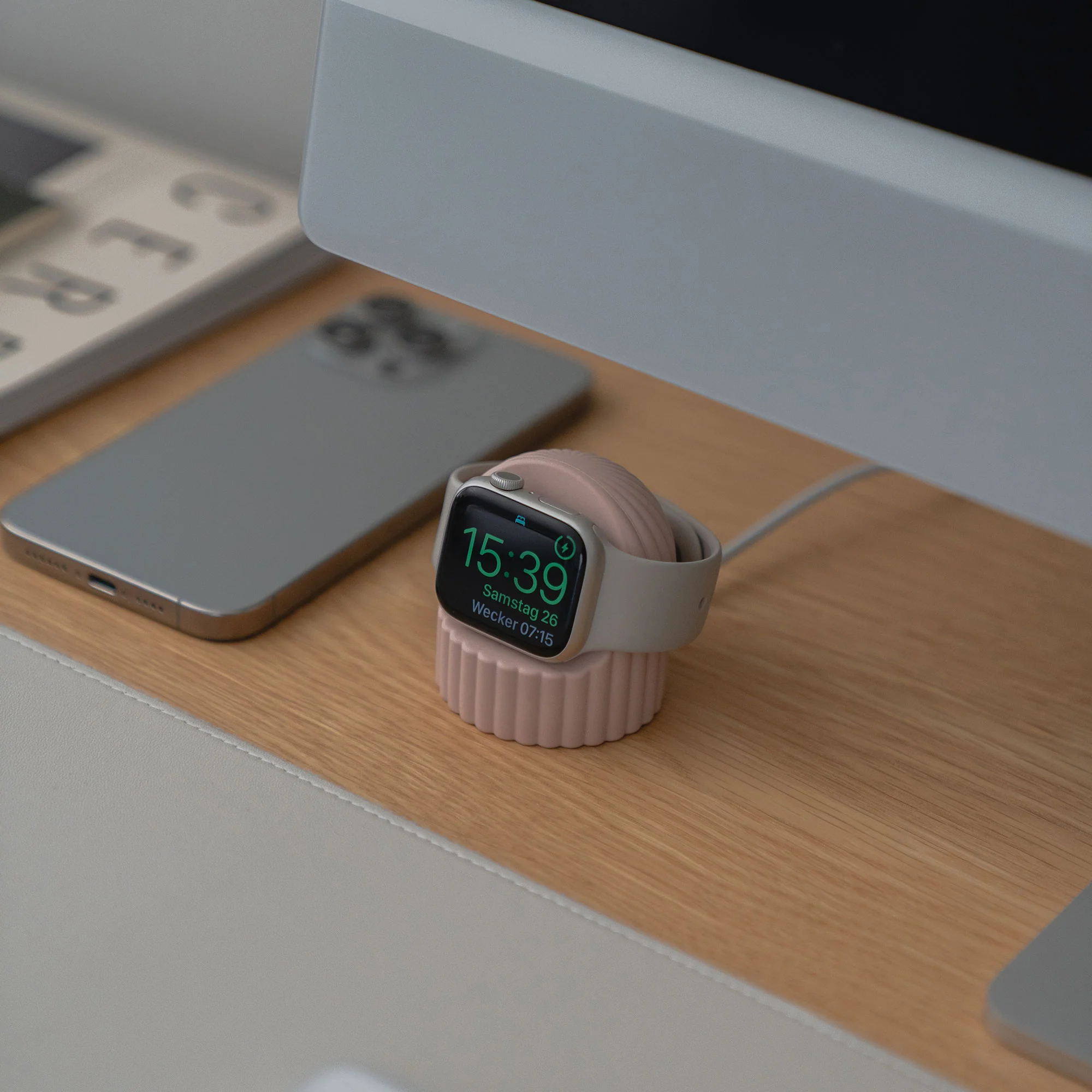 Arktis Apple Watch Silikon Dock "Luna" - Image 25