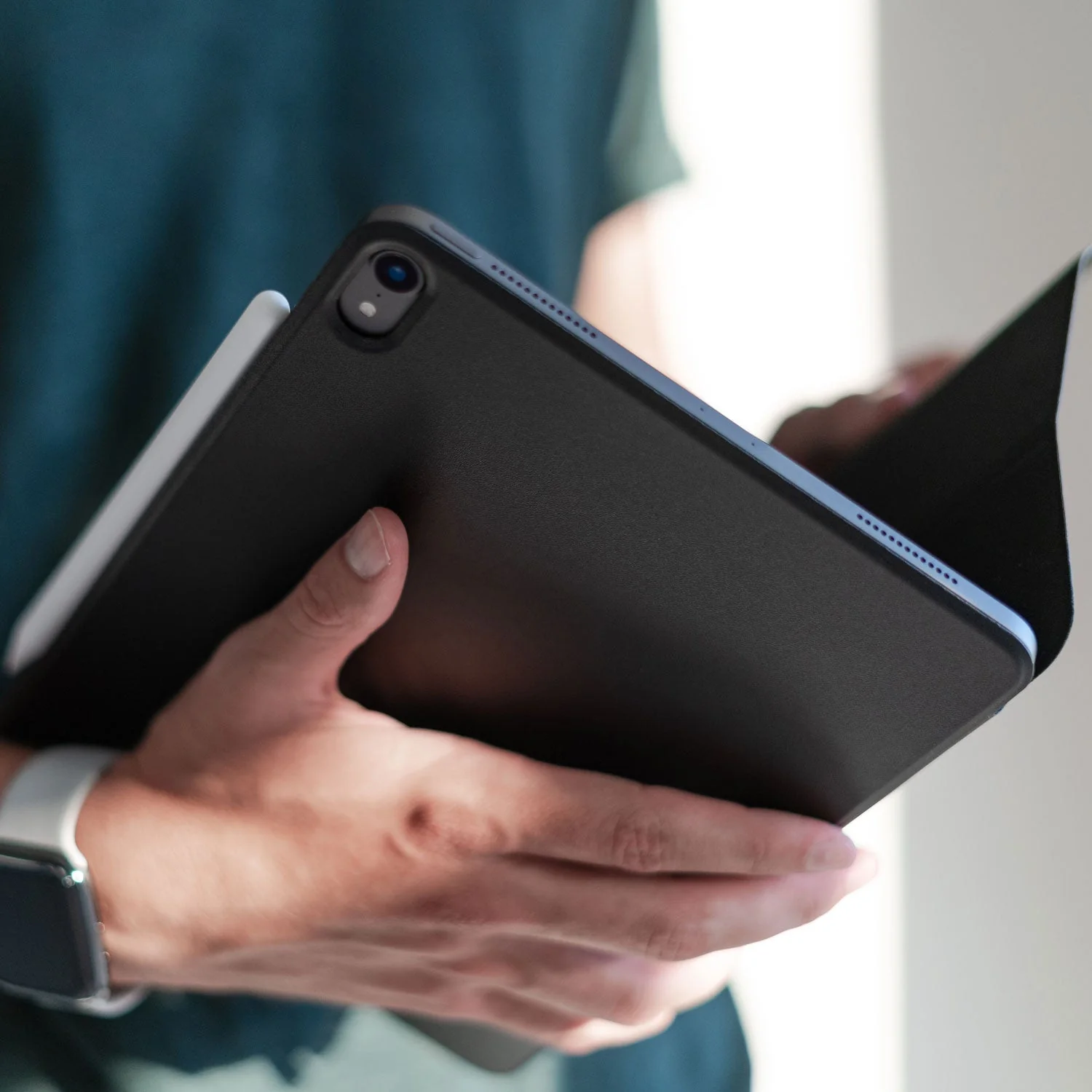 arktis iPad Pro 11“ (2024/2025) magnetisches Smart Case - Image 6