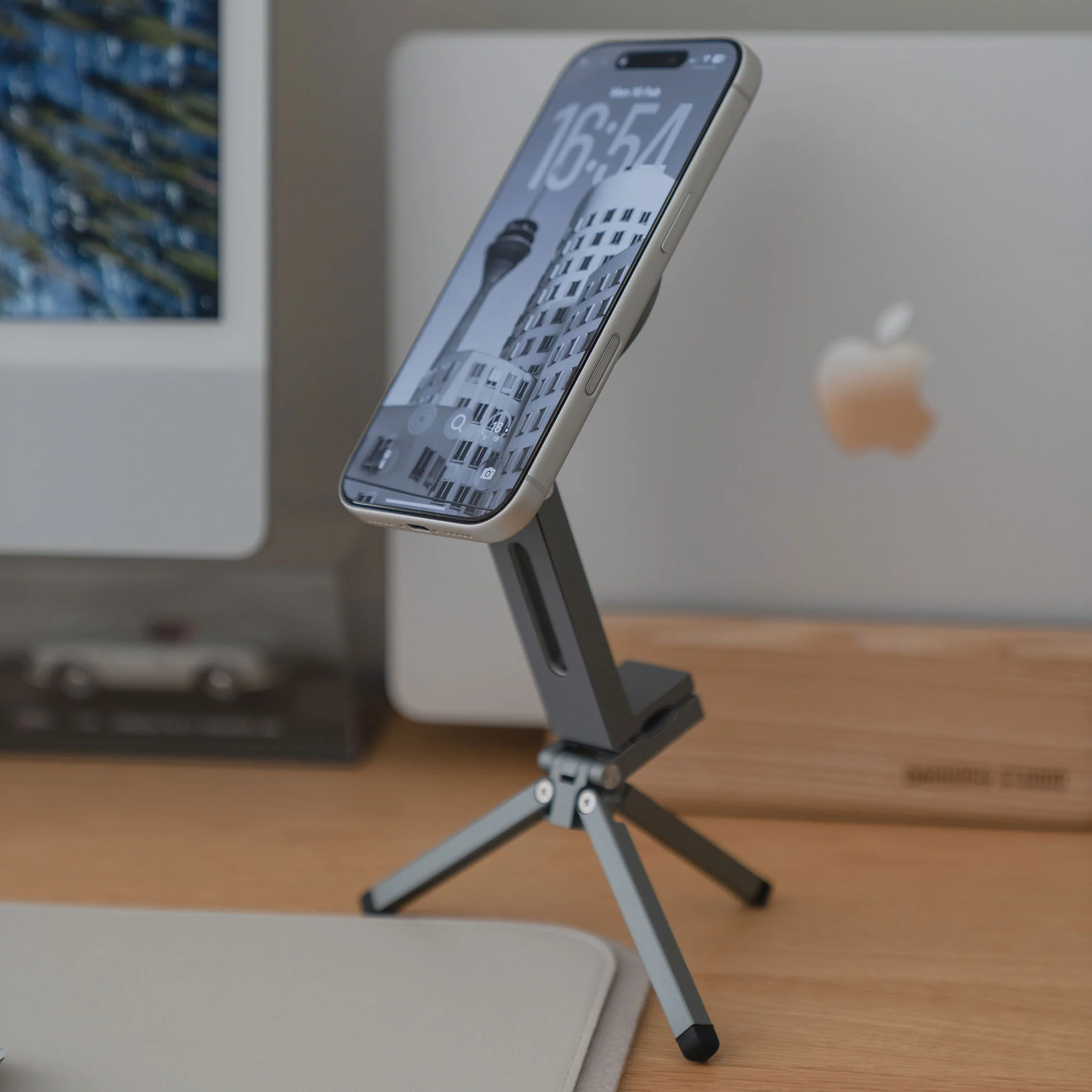 arktis iPhone MagSafe Tripod 360 Halterung - Image 5
