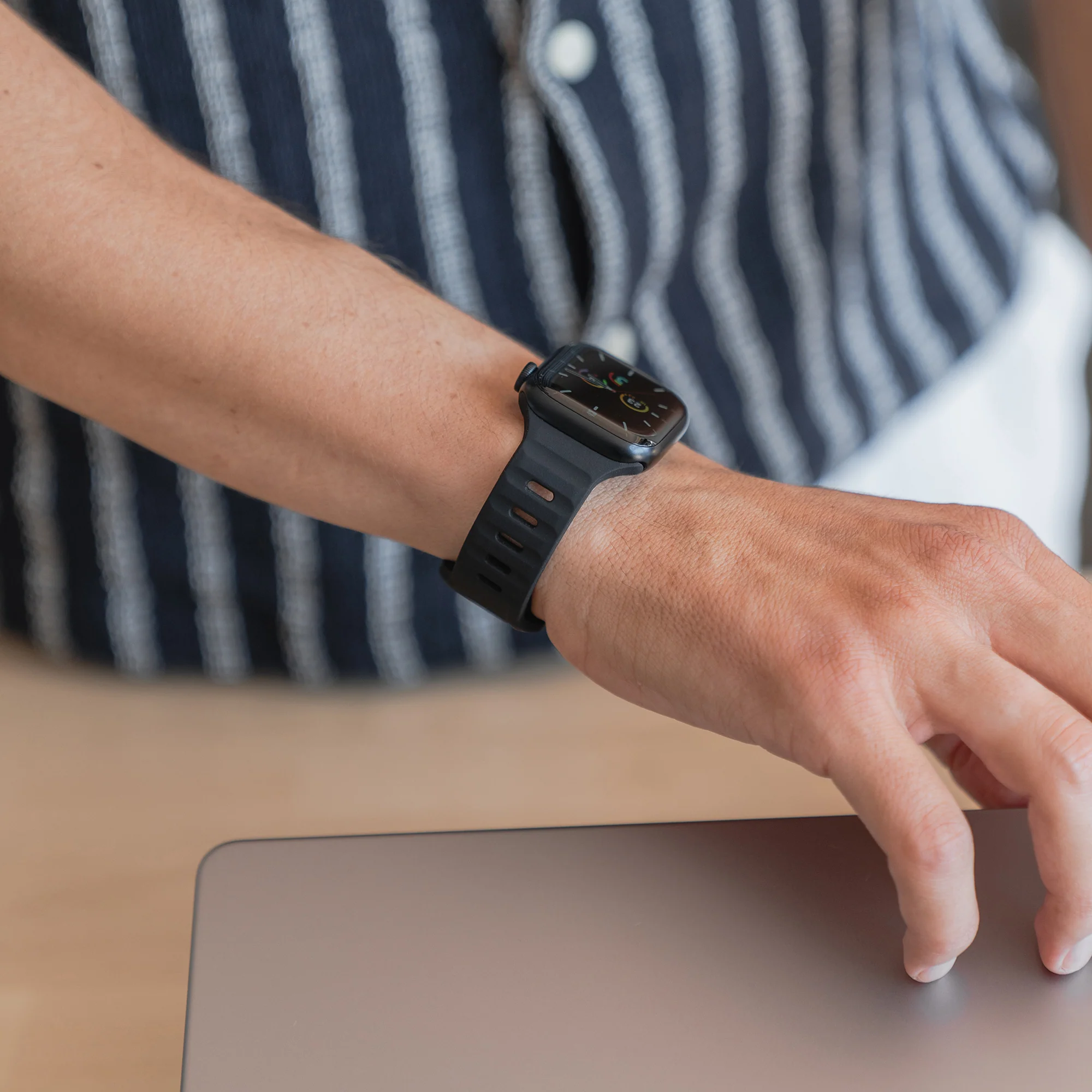 arktisband Apple Watch Silikonarmband "Active" - Image 102