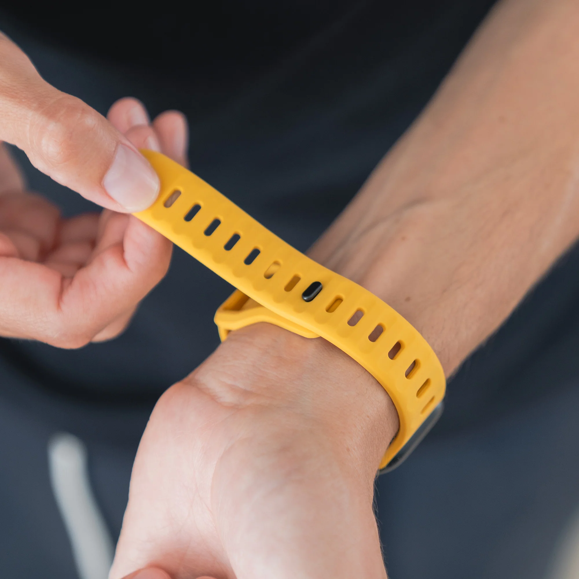 arktisband Apple Watch Silikonarmband "Active" - Image 22