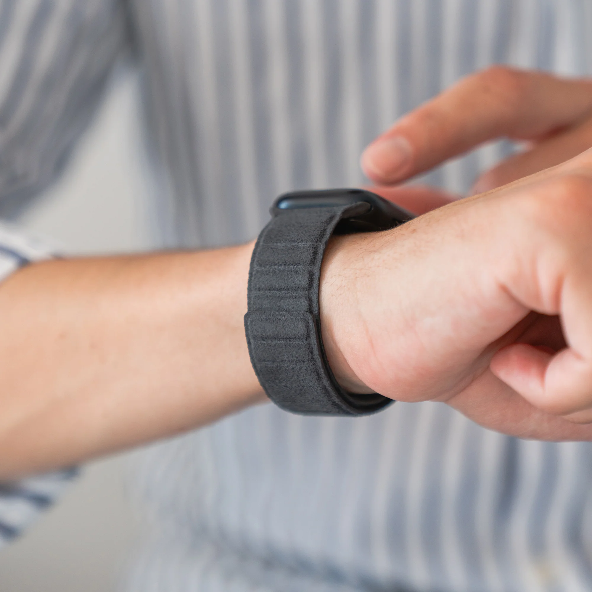 arktisband Apple Watch magnetisches Armband aus Alcantara - Image 4