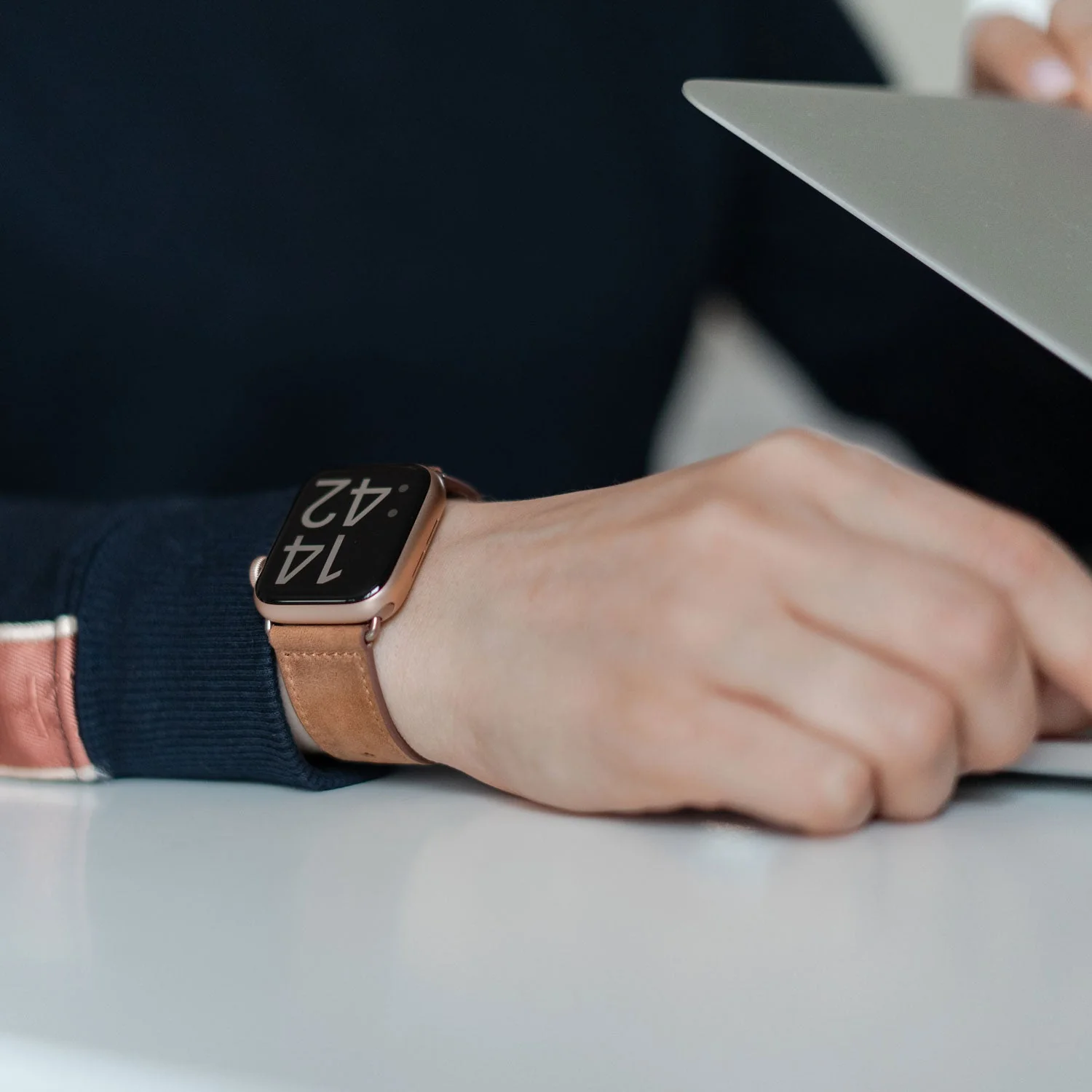 arktisband Apple Watch Lederarmband "Novus" - Image 40