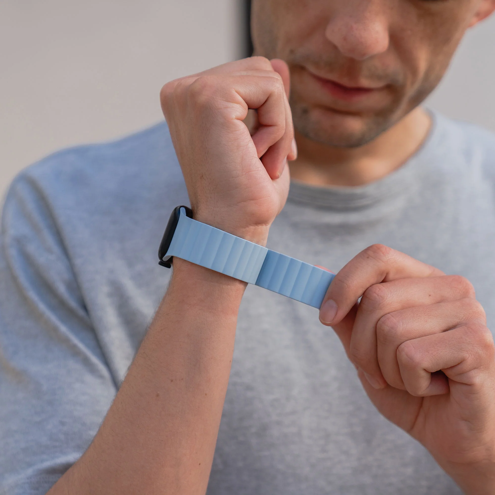arktisband Apple Watch magnetisches Silikonarmband "Ligo" - Image 4