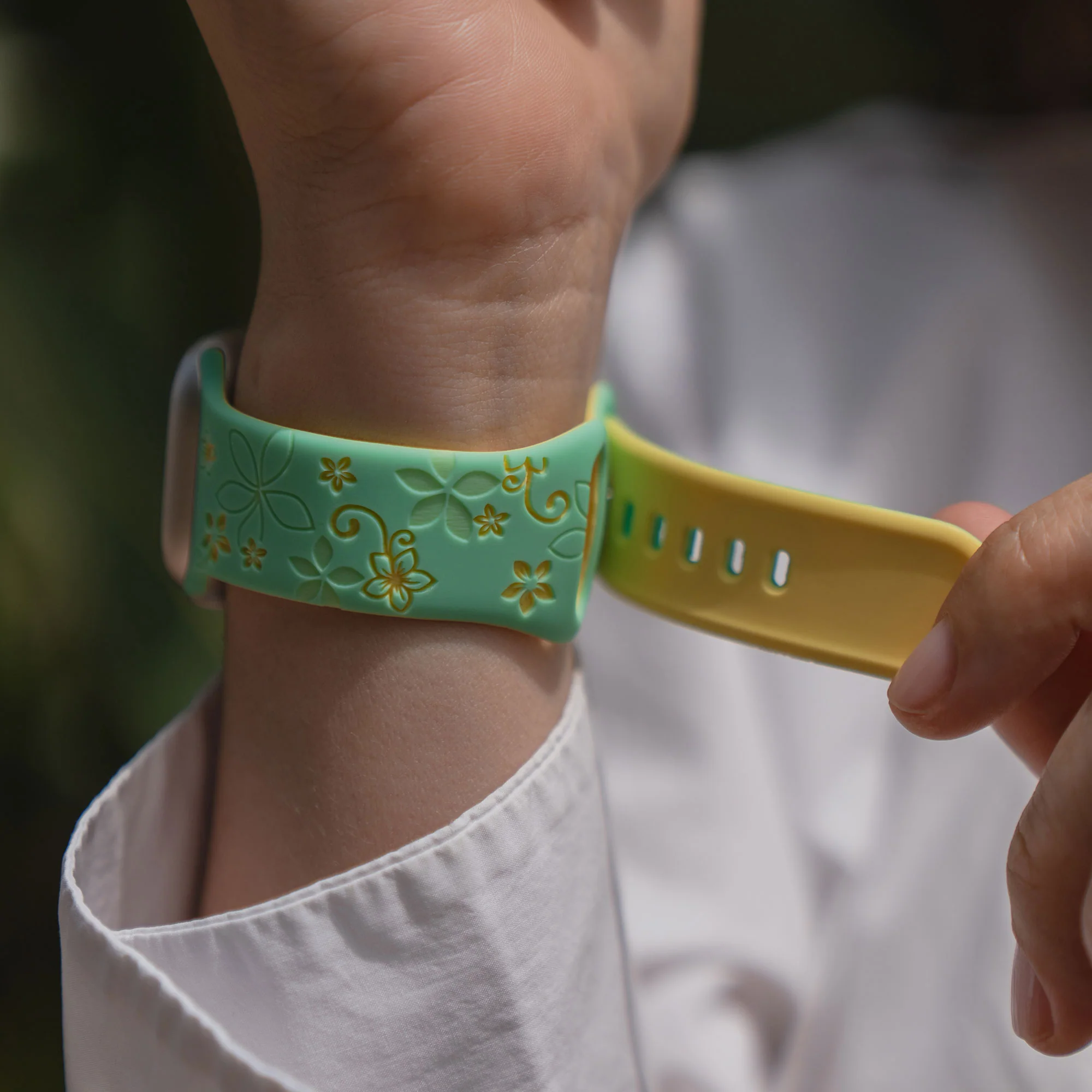 arktisband Apple Watch Silikonarmband "Bloom" - Image 47