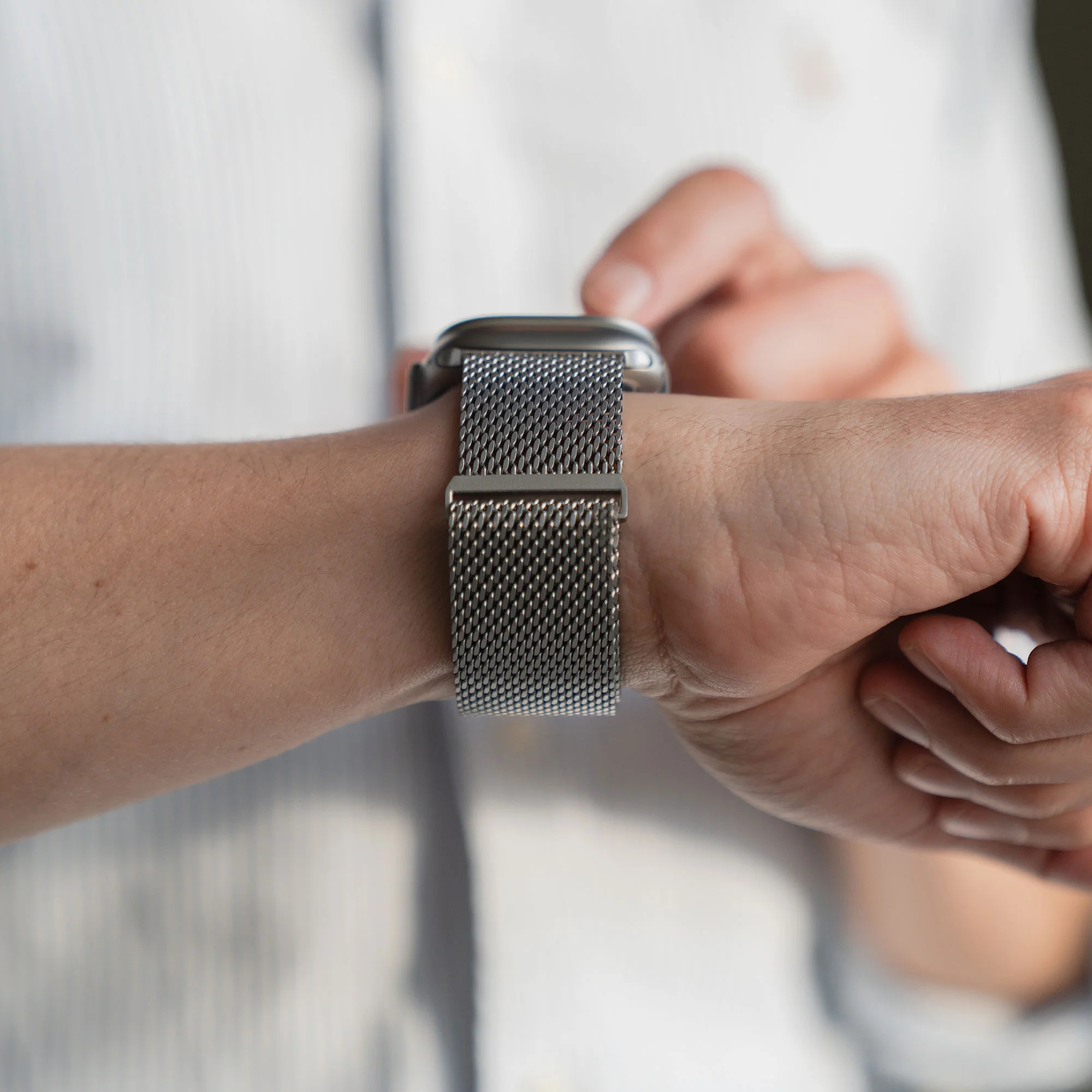 arktisband Apple Watch Ultra Milanaise Armband "Bold" - Image 4