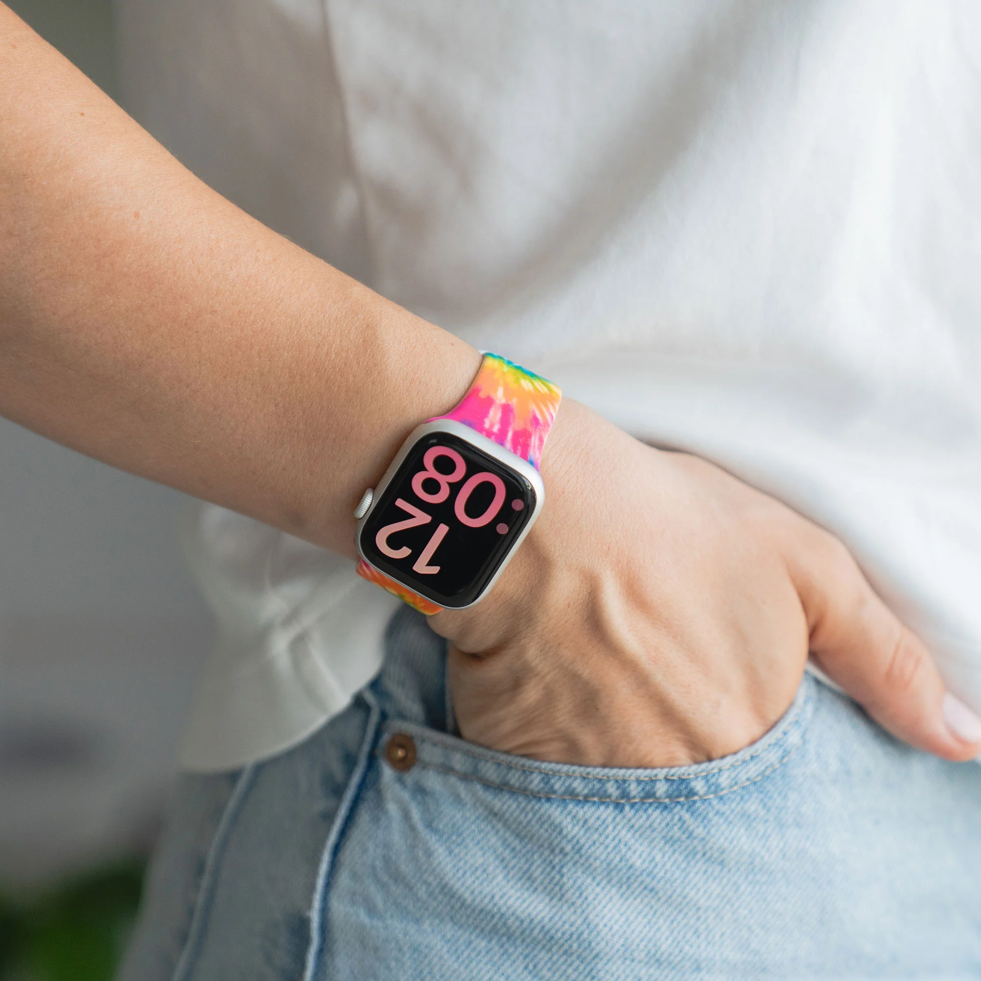 arktisband Batik Rainbow Apple Watch Armband - Image 4