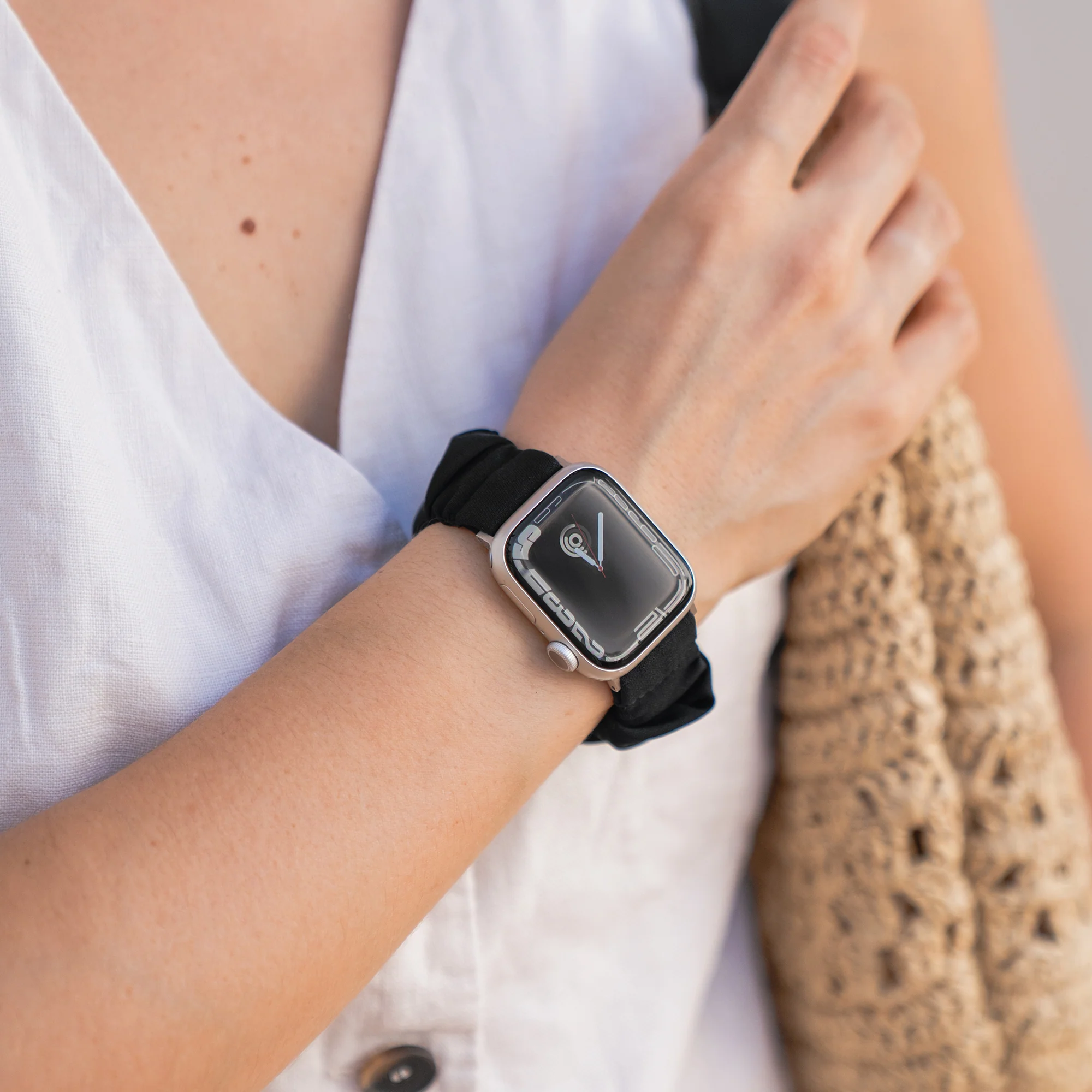 arktisband Apple Watch Scrunchie Armband "Elanora" - Image 105