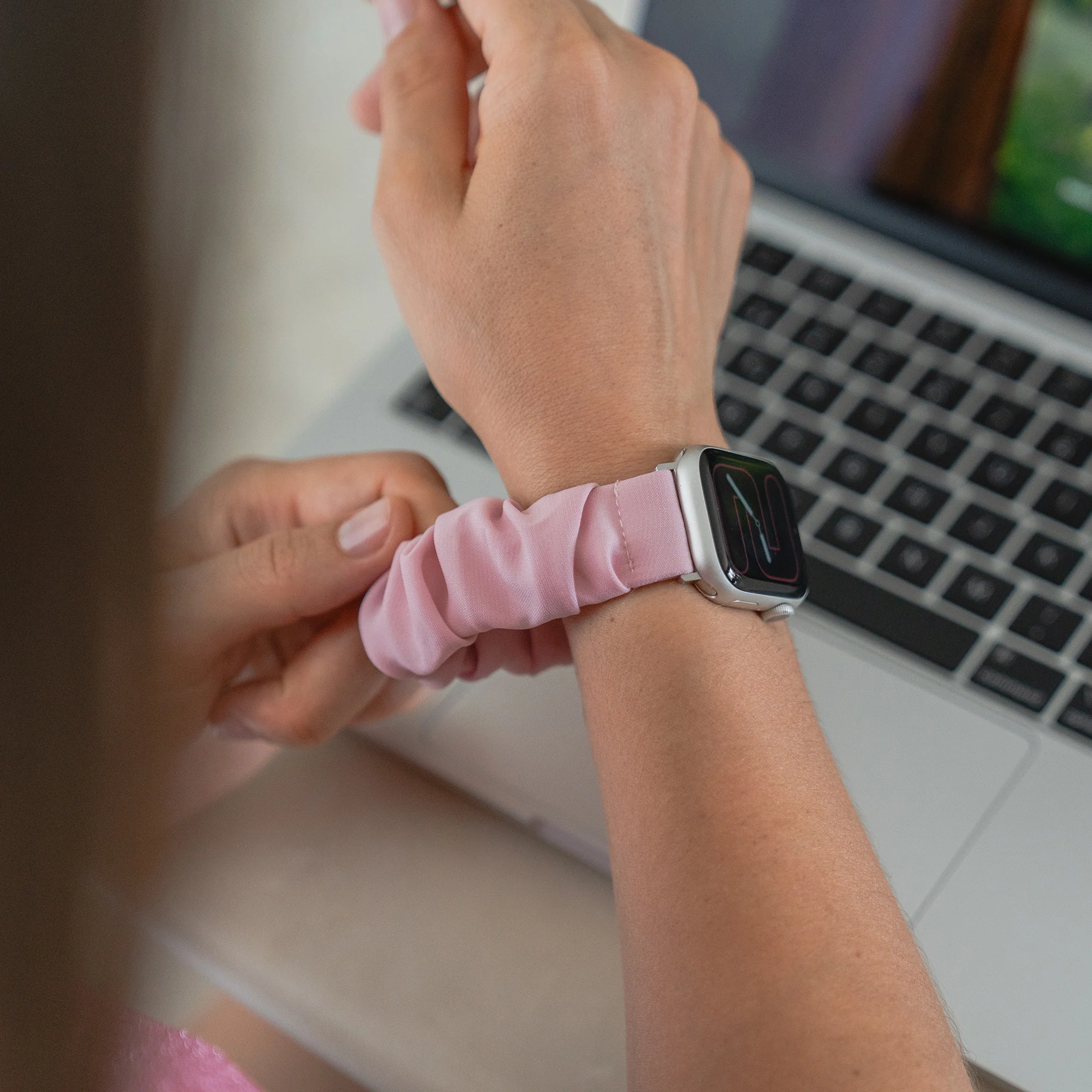 arktisband Apple Watch Scrunchie Armband "Elanora" - Image 54