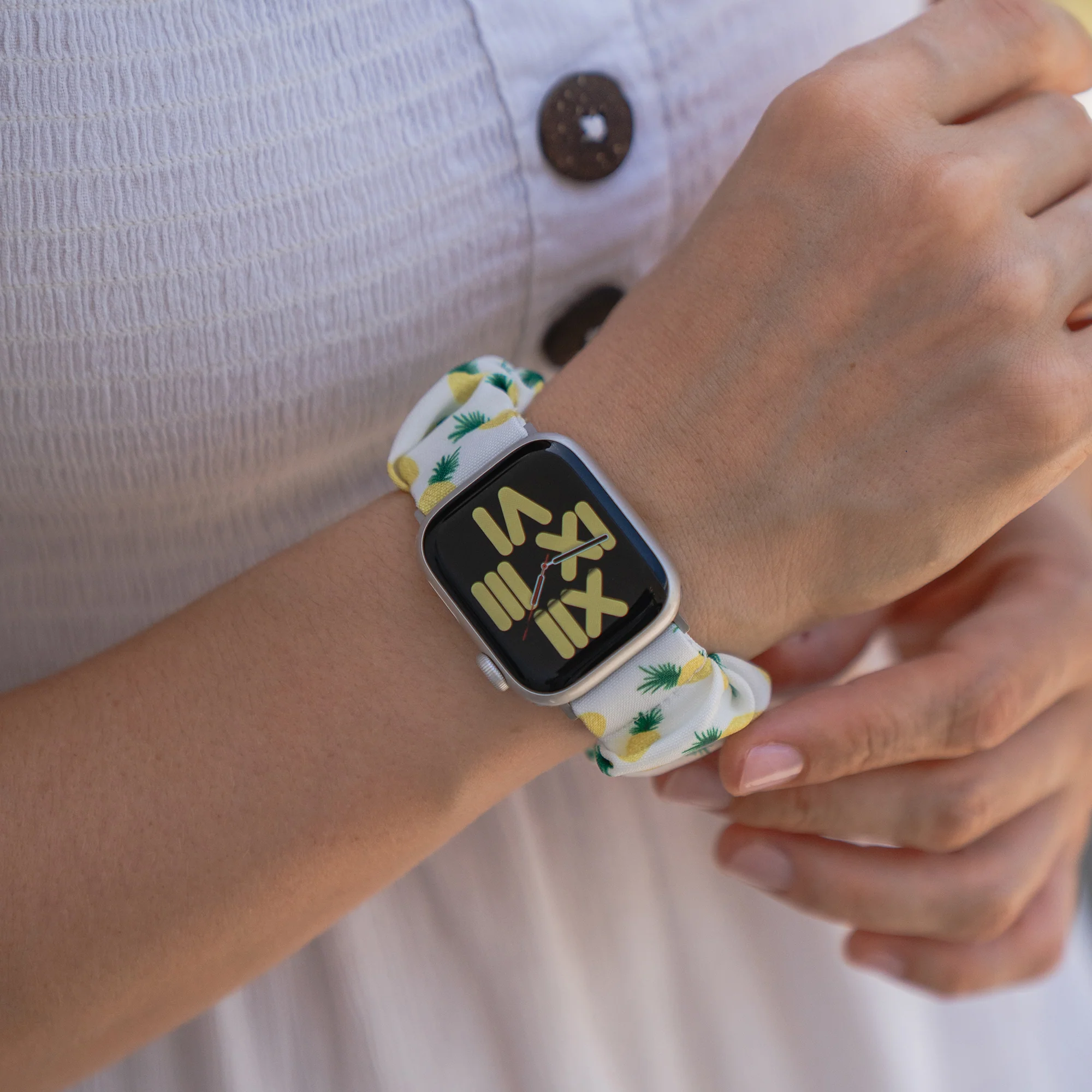 arktisband Apple Watch Scrunchie Armband "Elanora" - Image 94