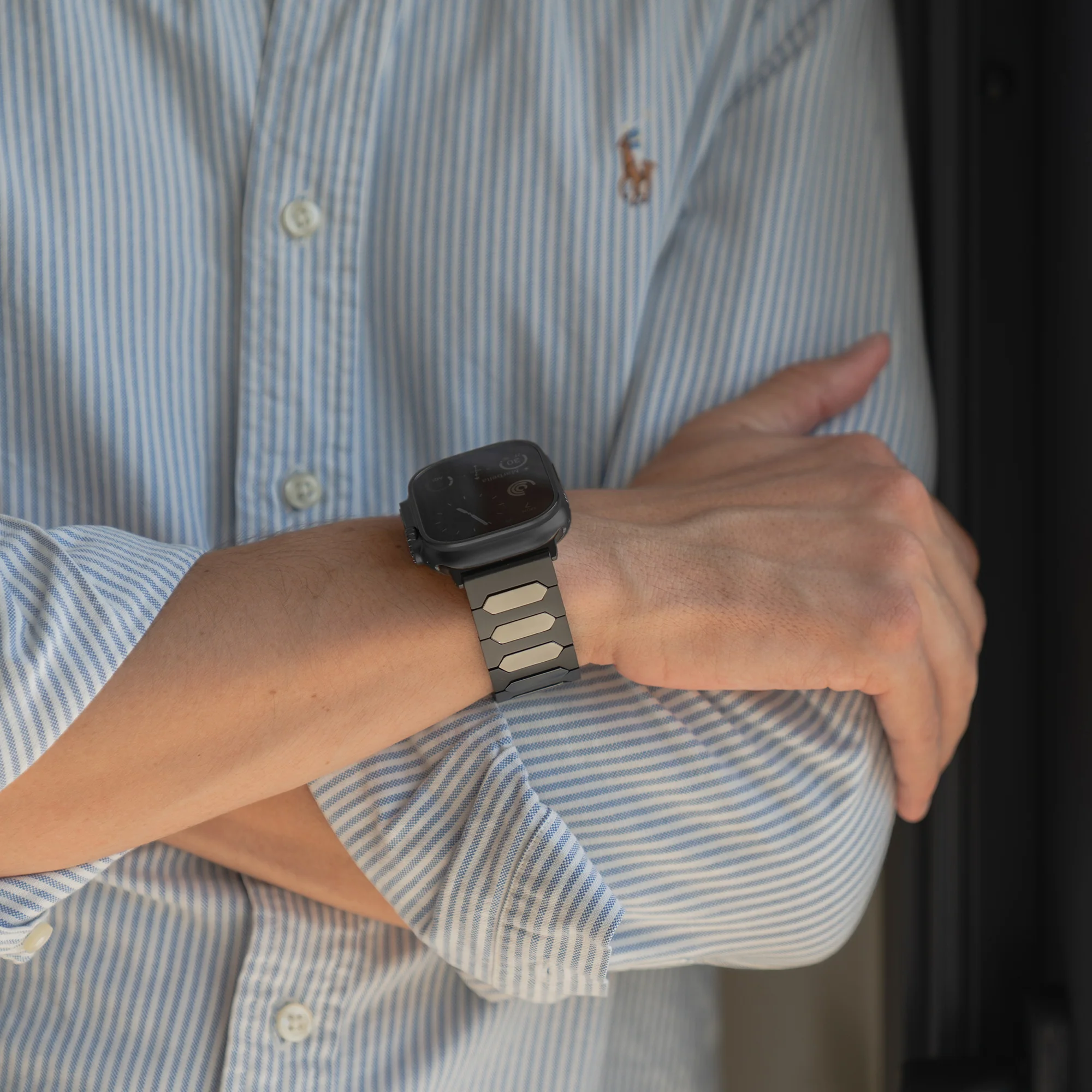 arktisband Apple Watch Ultra Titanarmband „Vectoron“ - Image 19