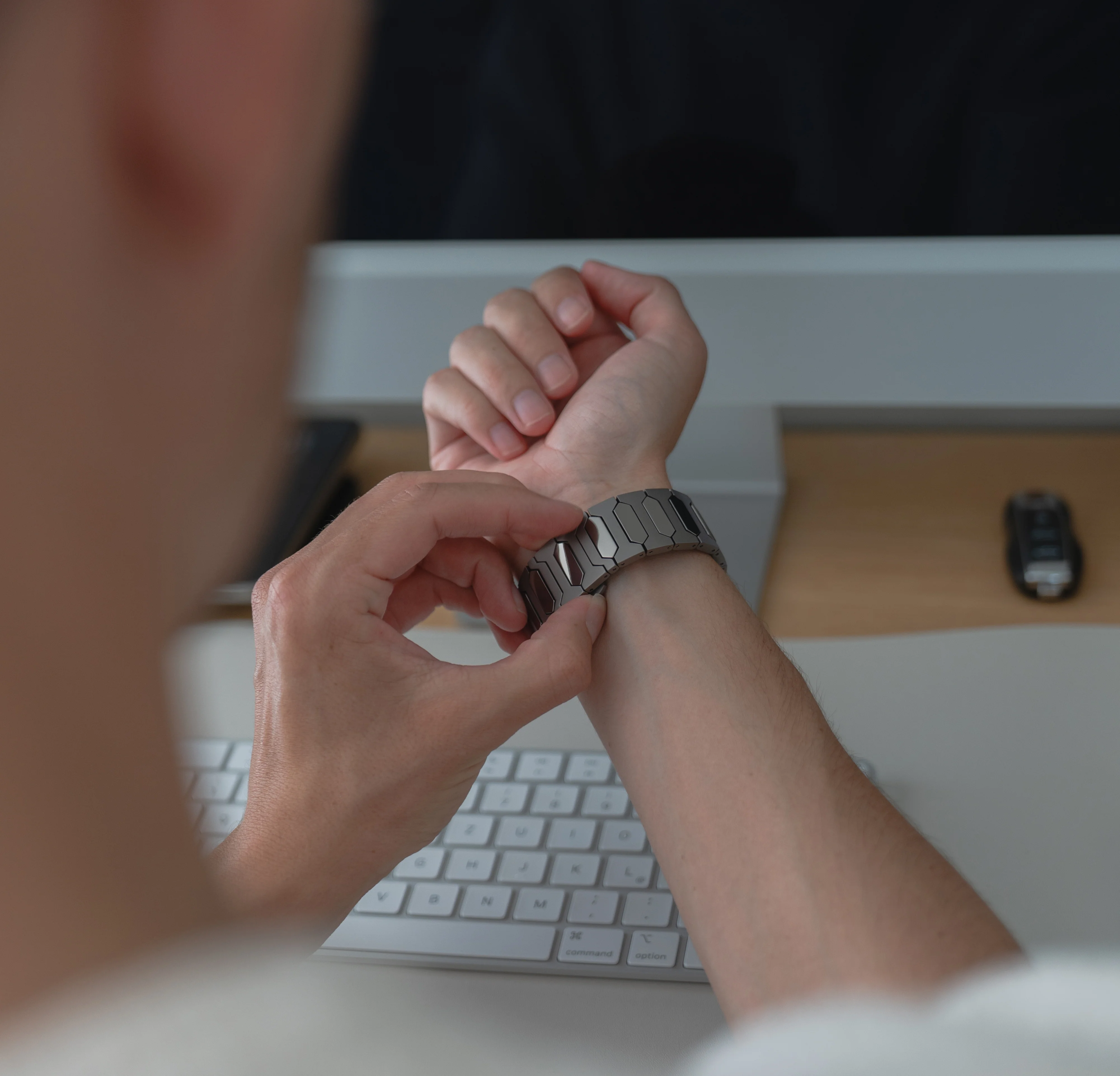 arktisband Apple Watch Ultra Titanarmband „Vectoron“ - Image 6