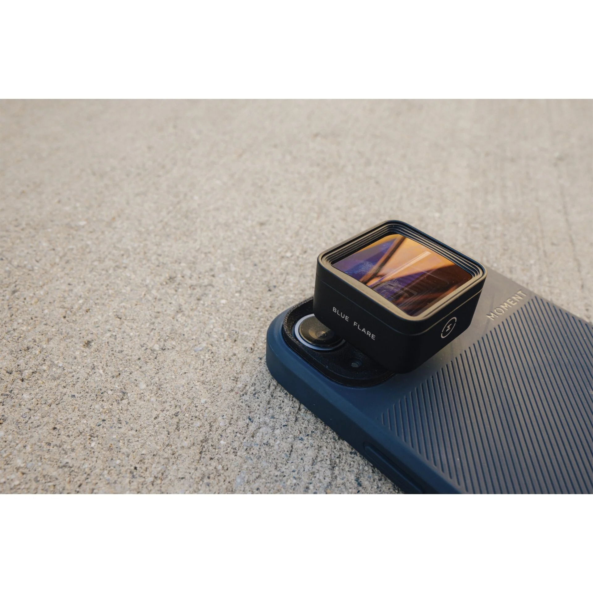 Moment 1.33x Anamorphic Lens T-Series - Image 11