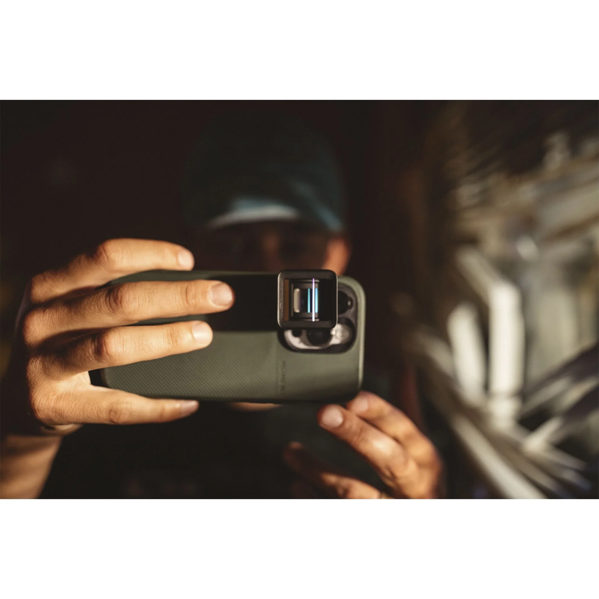 Moment 1.33x Anamorphic Lens T-Series - Image 5