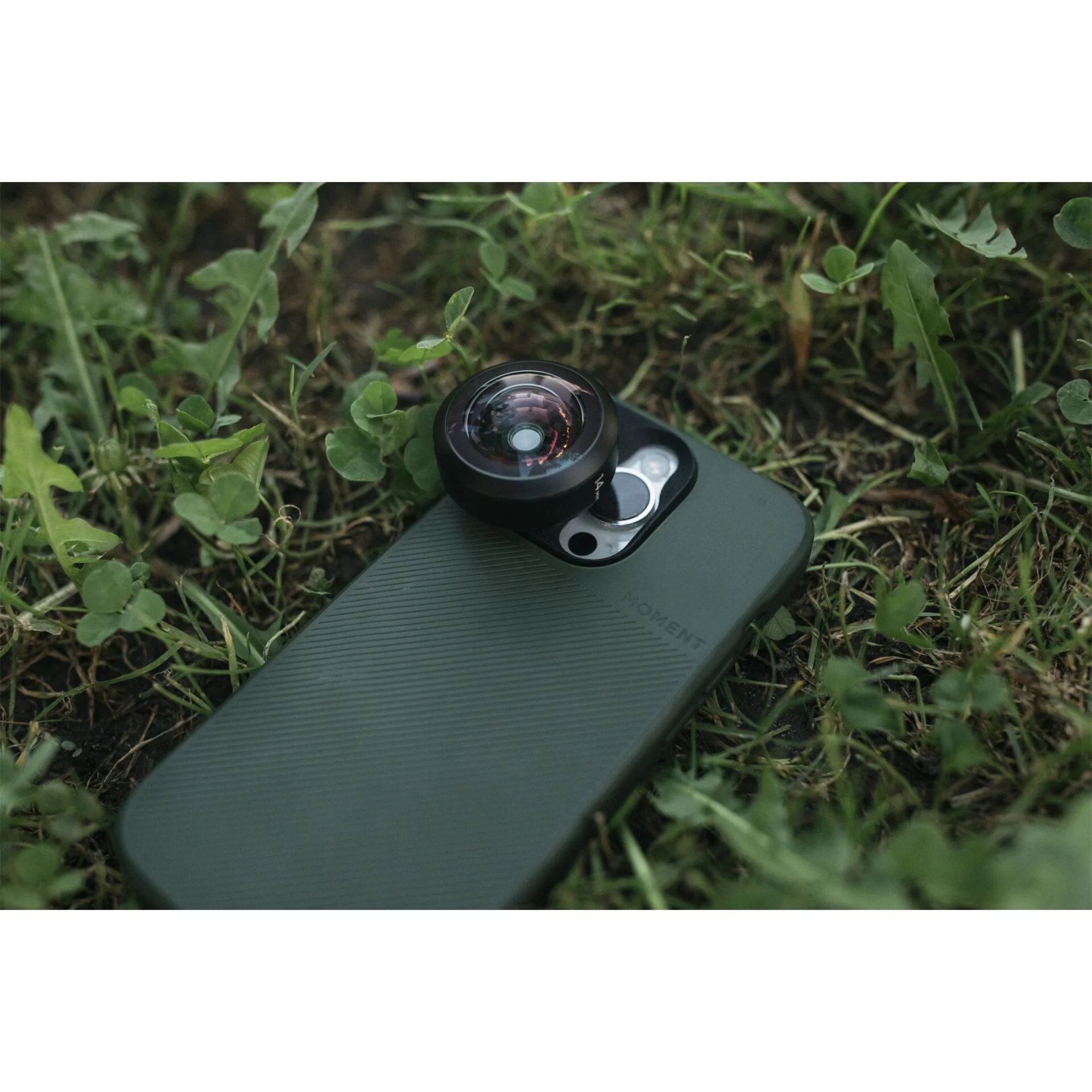 Moment 14mm Fisheye  Lens - T-Series - Image 6