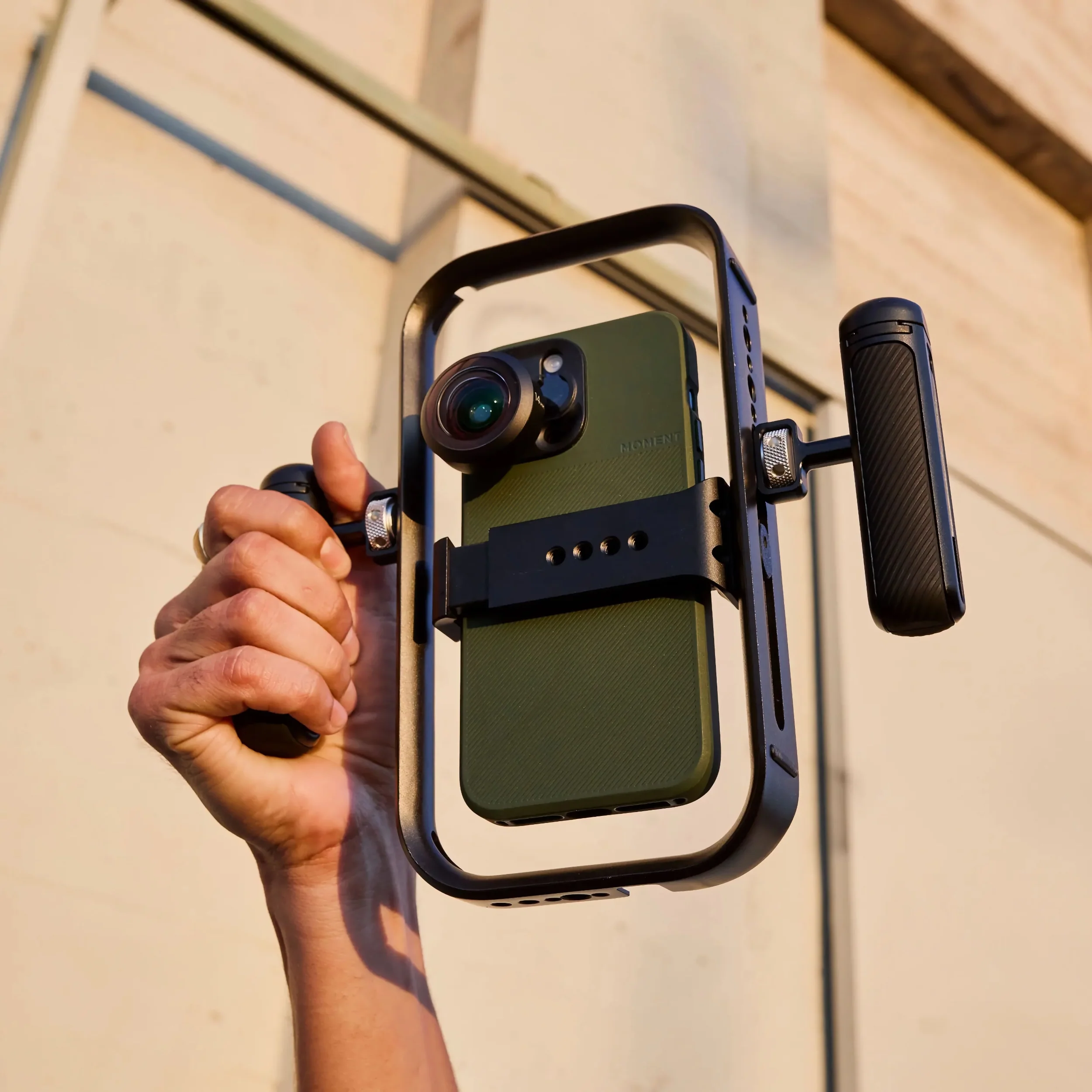 Moment Basecage - Fast and Light Mobile Cage - Image 2